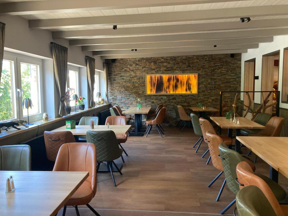 Hotel Im Tannengrund Лангелсхайм Екстериор снимка