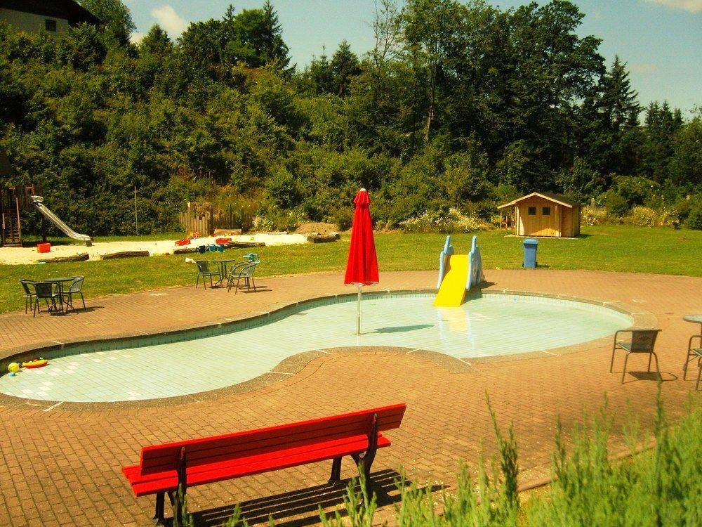 Hotel Im Tannengrund Лангелсхайм Екстериор снимка